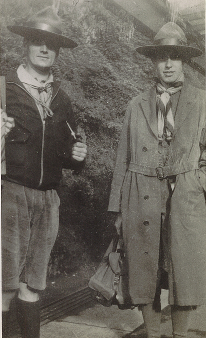 H. Vernon (Chief) and R Crookes (Skipper) on Barnstaple Station in 1931 on the way to Devon 1931_Clovelly_H_Vernon_R_Crookes_Barnstaple_Station
